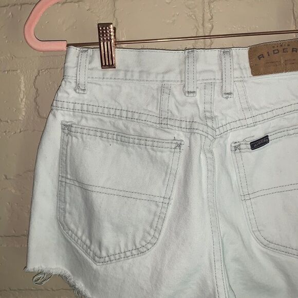 Vintage Distressed Frayed Cut Off Shorts - Picture 6 of 12